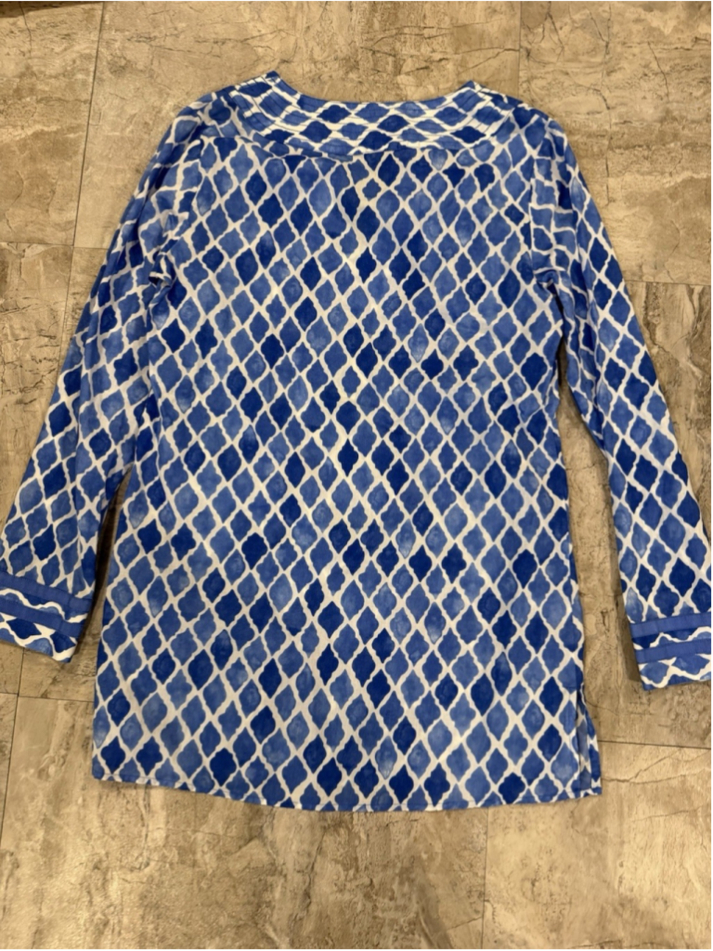 Vineyard Vines Womens Tunic Top XS Geometric Print Blue White Split V Neck - Picture 4 of 6